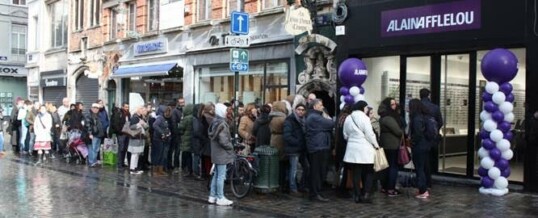 Alain Afflelou ouvre à Bruxelles-Centre et crée le buzz