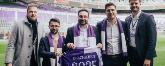 Het franchisenetwerk Belchicken sluit partnerschap met RSC Anderlecht Voetbalclub